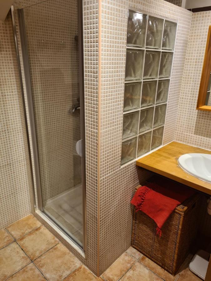 Le Logis De La Fontaine Apartment Ceyreste Bagian luar foto